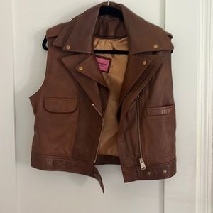 Gorgeous cropped leather motorcycle vest